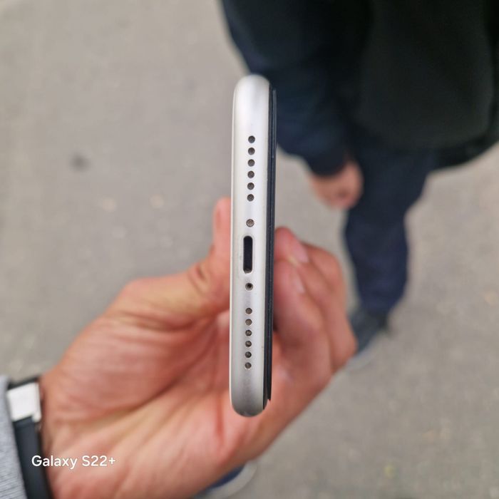 iPhone 11 обмен на любой телефон могу доплата