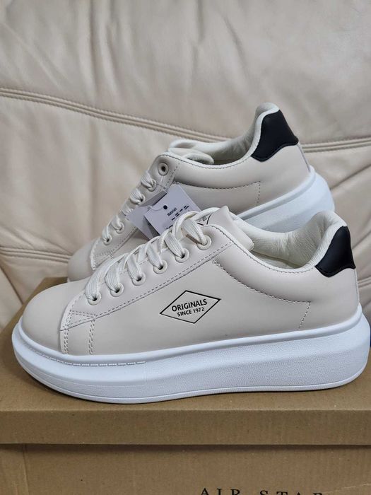 Нови кецки беж - еко кожа -38 номер