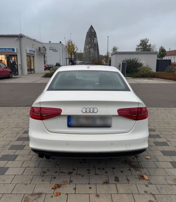 Ауди А4. 3.0TDI.Седан.на части.