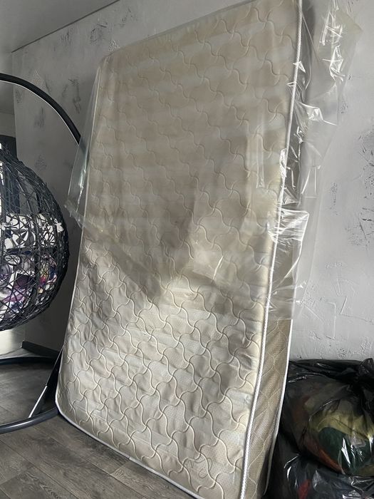 Продам матрац спальный