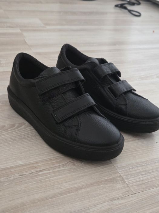 Туфли Ecco на мальчика 35 р