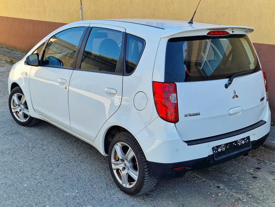 MITSUBISHI Colt 2011 — imagine 2