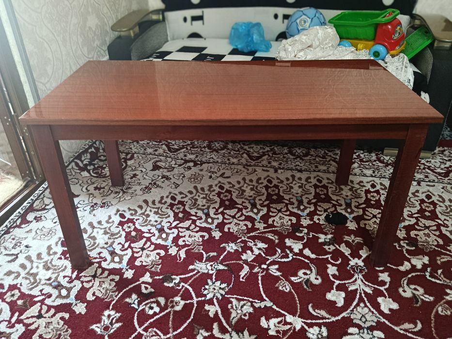 Jurnalni stol cotiladi