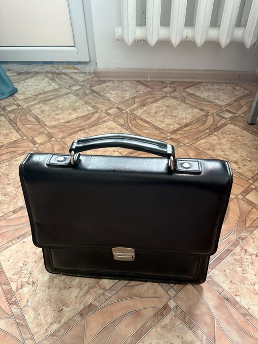 Портфель мужской для документов черный