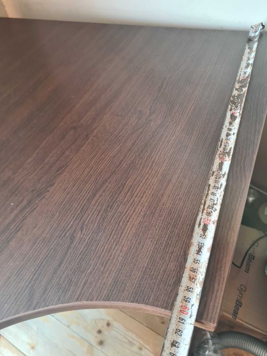 Кафяво ъглово бюро