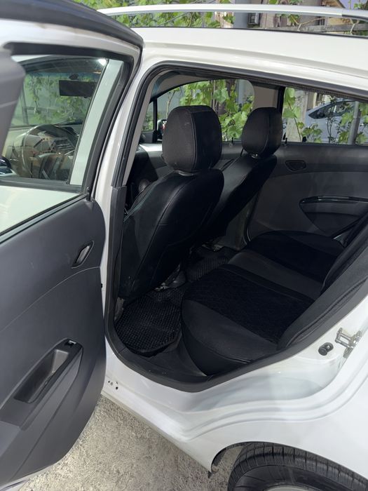 Chevrolet Spark 2015 — 9