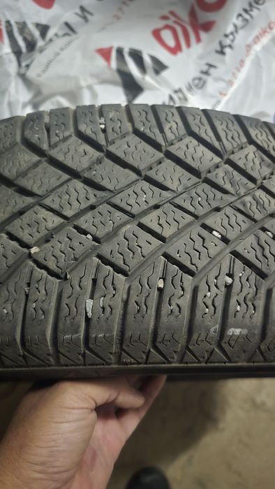 Continental contact viking 7 . R15