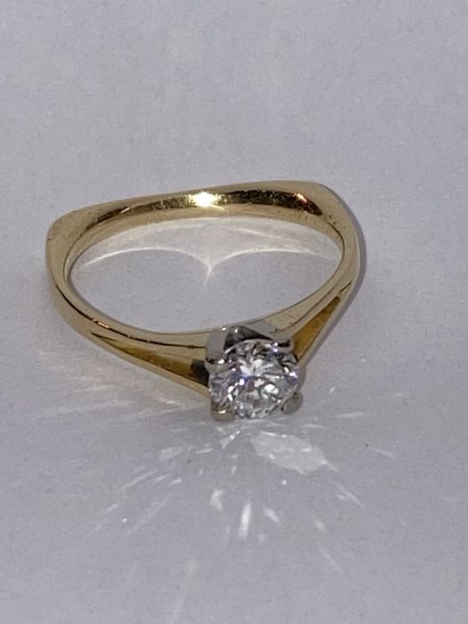 Inel Solitair aur 18kt.cu diamant 0.60ct