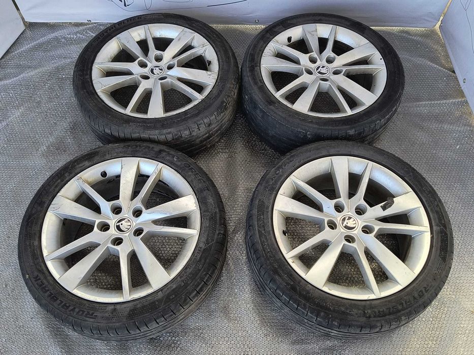 Set 4 Jante Aliaj R17 5x112 Skoda Octavia 3 / Model Denom / Cod OEM 5E0601025BG (12B)