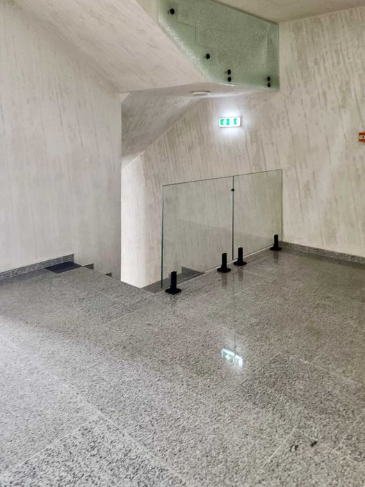 Închiriez apartament 2 camere, modern, parcare subterană, bloc nou – 52 mp