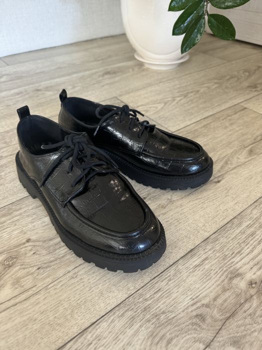 Продаю лоферы !!