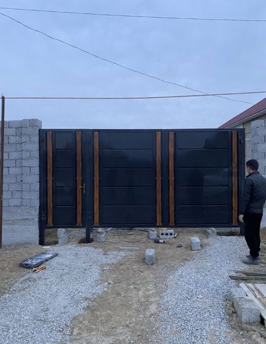 Ворота в стиле хай-тэк