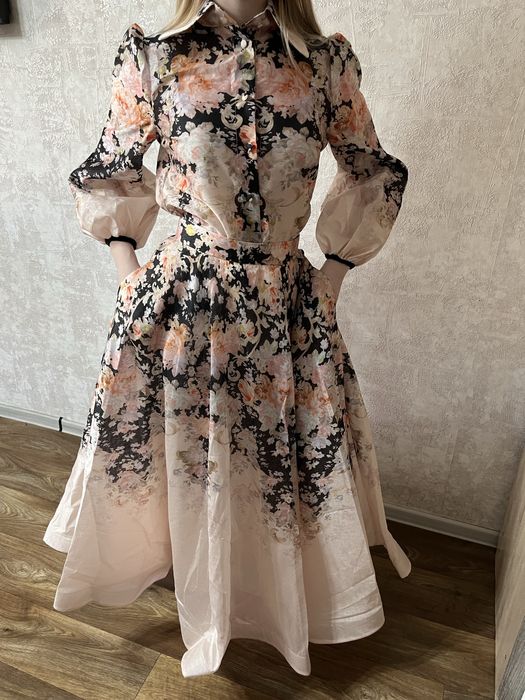 Роскошное женское платье