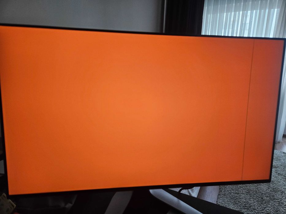 Monitor Alienware AW2723DF defect (benzi de pixeli defecti colorati)