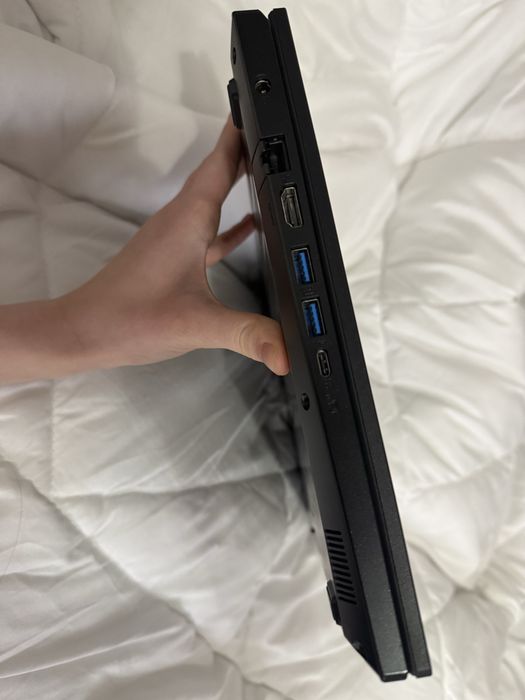 Acer nitro V15 16 GB 4050RTX 500gb gaming