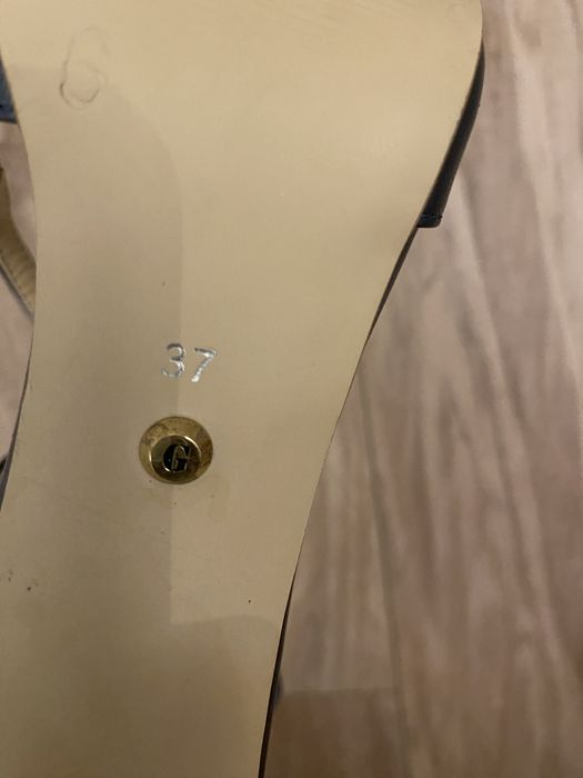 Sandale Gemelii marimea 37 - 10.5 cm toc