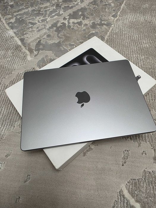 Macbook Pro M3 sotiladi
