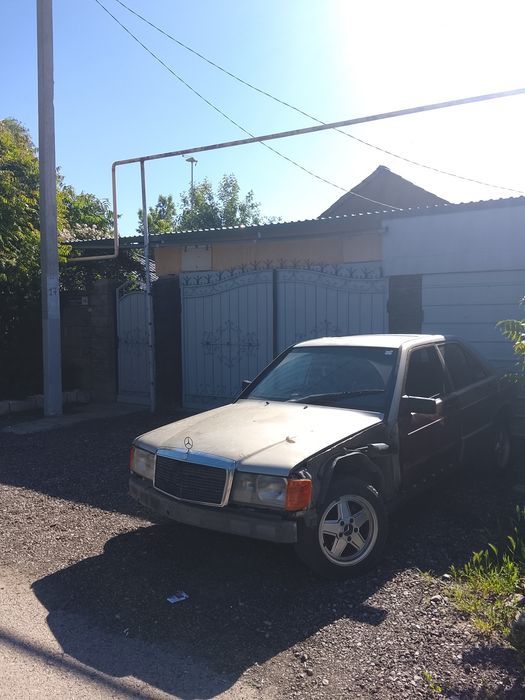 Продам Mercedes Benz 190E