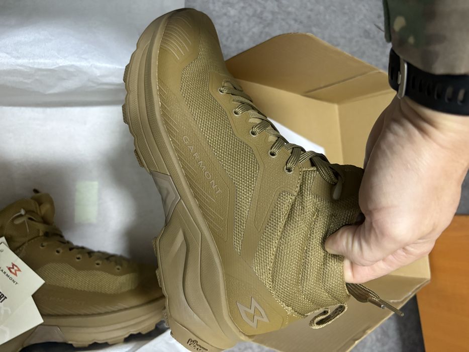 Ghete Garmont 9.81 Alert noi marimea 40 1/2 , 25,5 cm