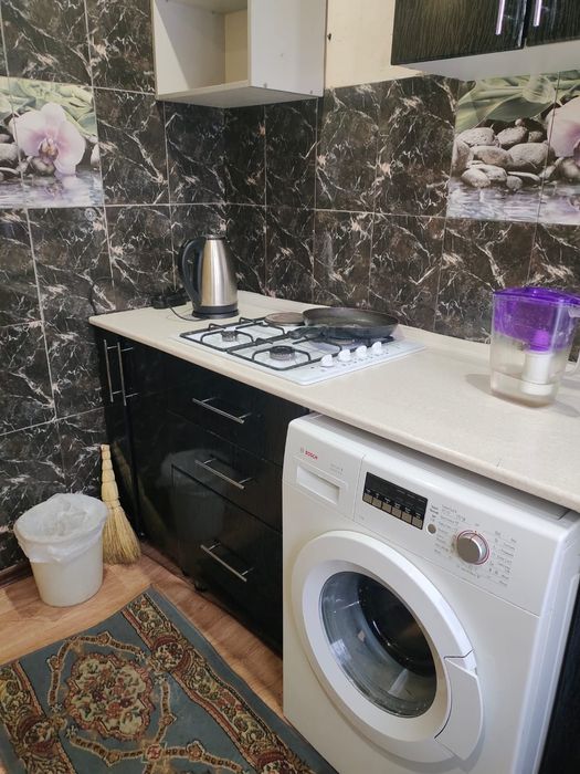 Понедельно, 2 ком.