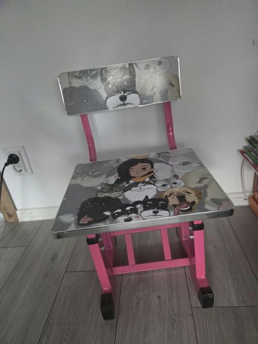 Măsuță și scaun pentru copii