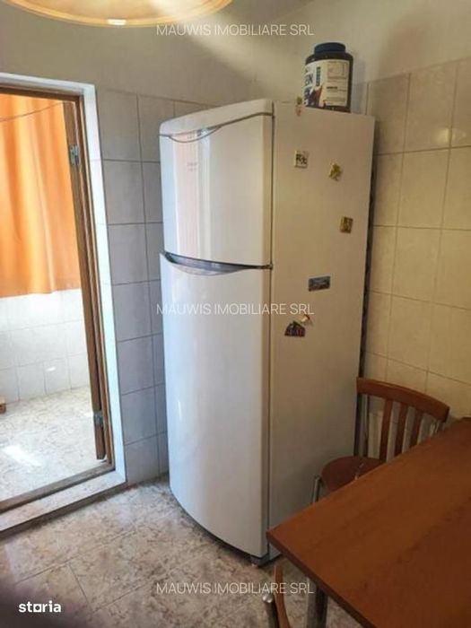 Piata Iancului- Magura Vulturului -bloc 1981 500 euro