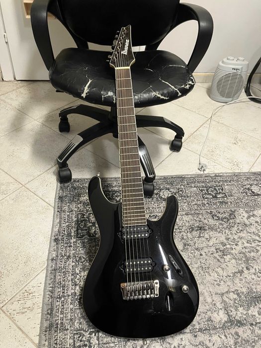 7 струнна китара Ibanez Iron Label SIR27FD с DiMarzio адаптери