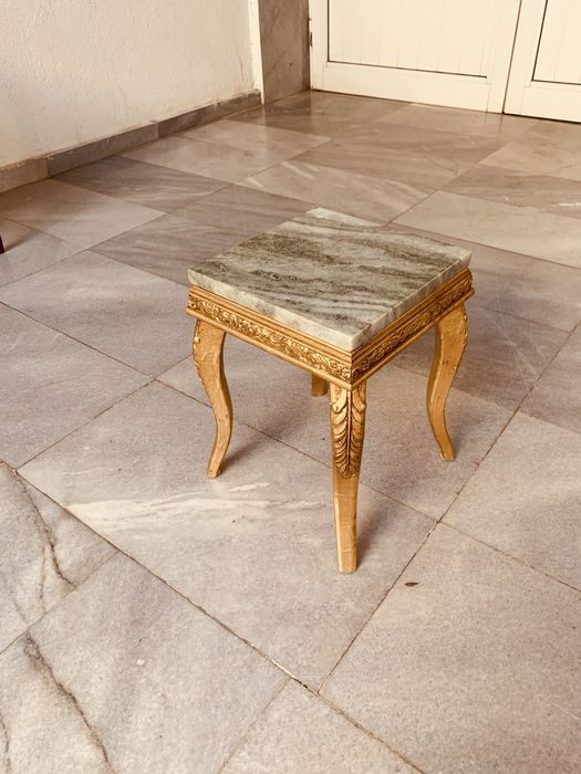 Винтидж масичка в стил Louis XV / Rococo с масивен мраморен плот