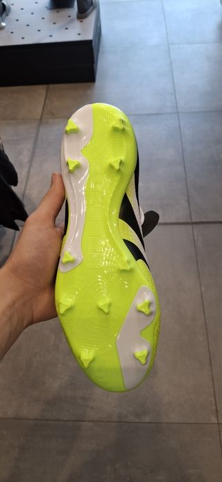 Бутонки adidas нови