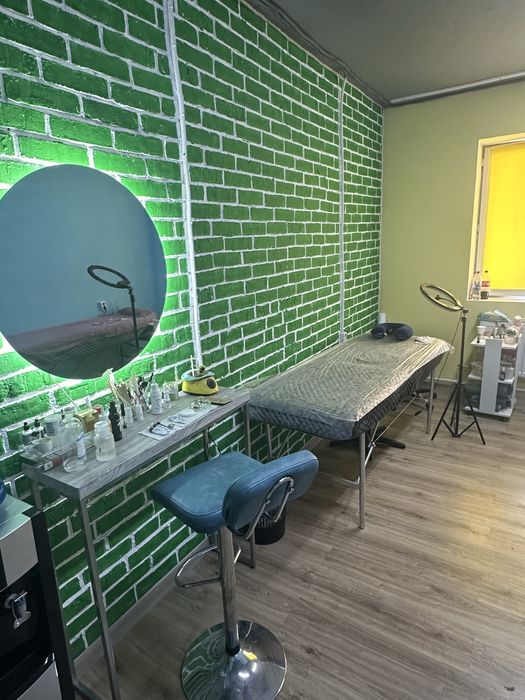 Сдам кушетку мастеру, студия наращивания