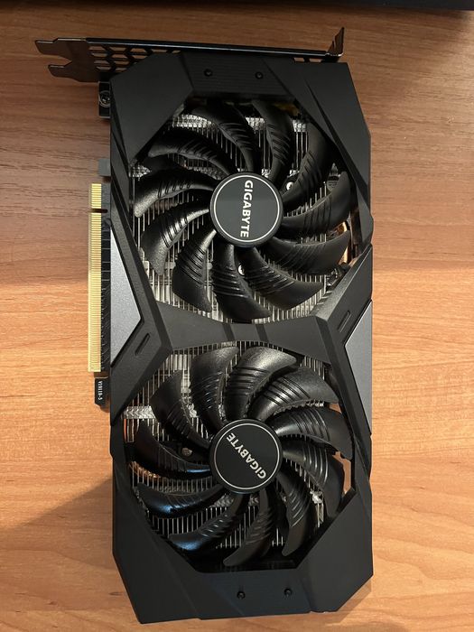 Видеокарта GTX 1660 Super