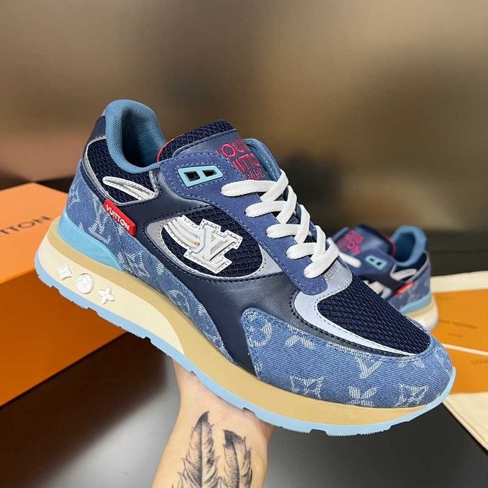 Adidasi Louis Vuitton Run Away