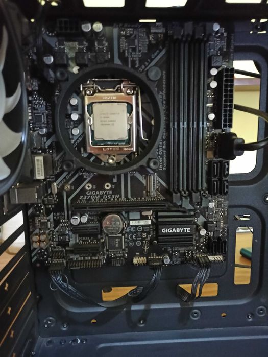 Core i5 8600k + материнка gigabyte z370