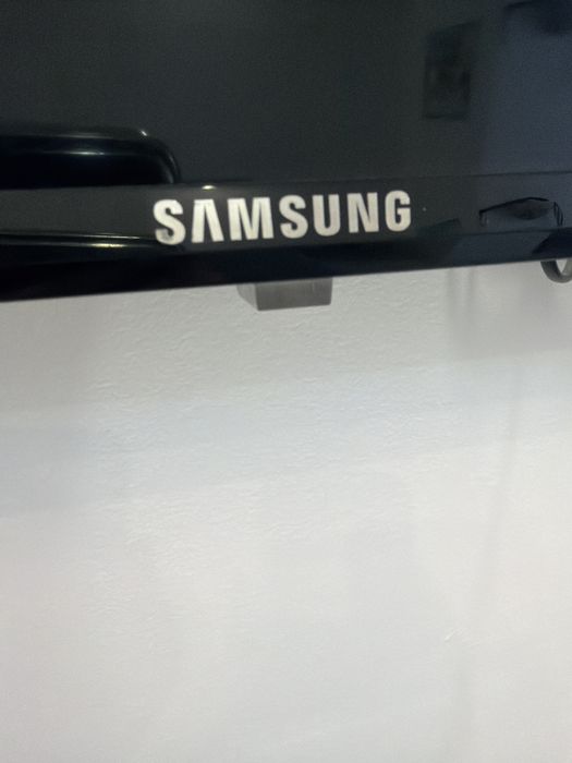 Телевизор Самсунг в отличном состоянии