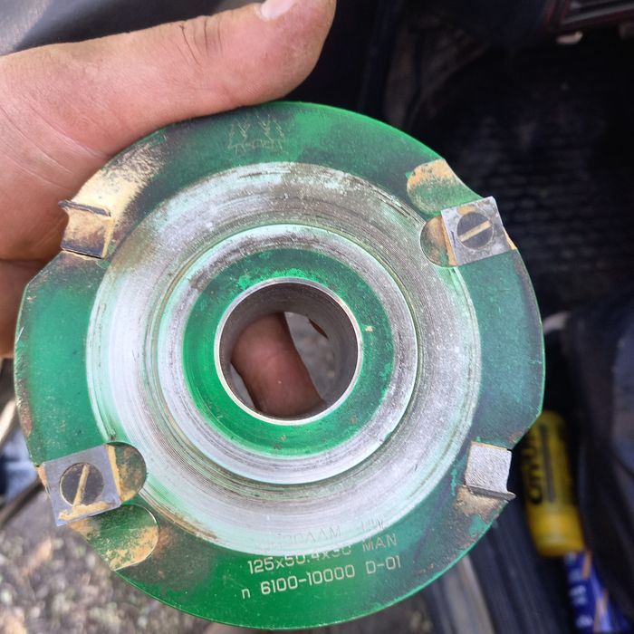 Фрезапо дереву продам