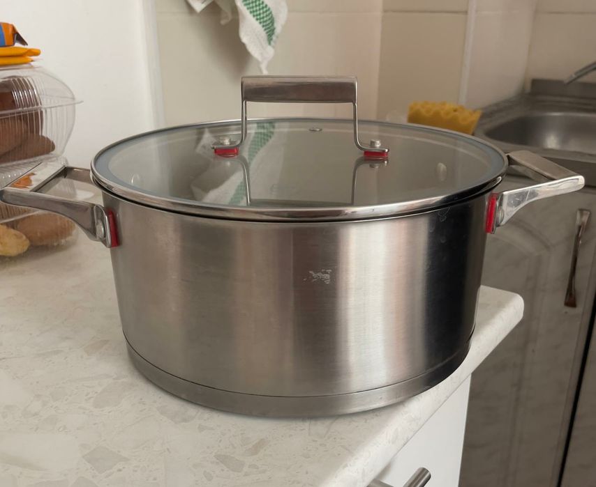 Срочно Кастрюля нержавейка