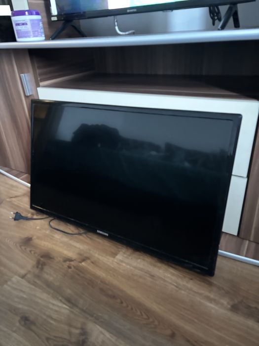 2 televizoare Samsung