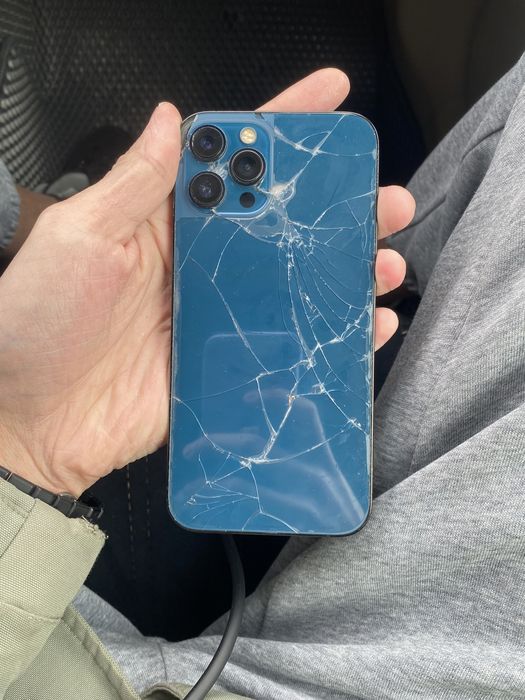 Продам iphone 12 pro max 128gb