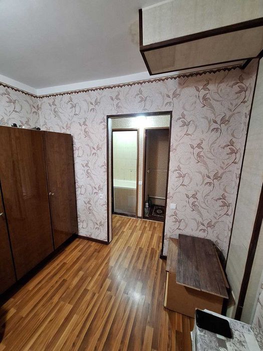 Продаётся 1²/1/5, чиланзар 8, Парус, катартал,д23 галерейка М Новза