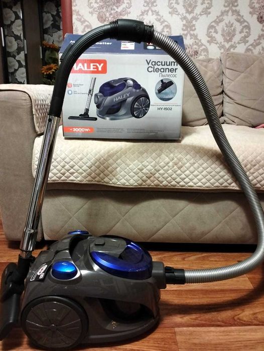 Продам новый пылесос