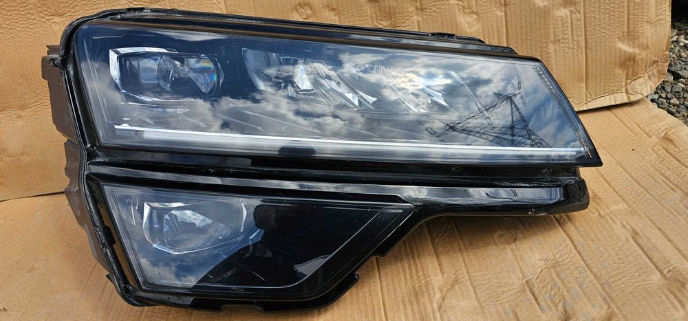 Far dreapta LED Skoda Karoq 2017 2018 / 2019 2020 / 2021