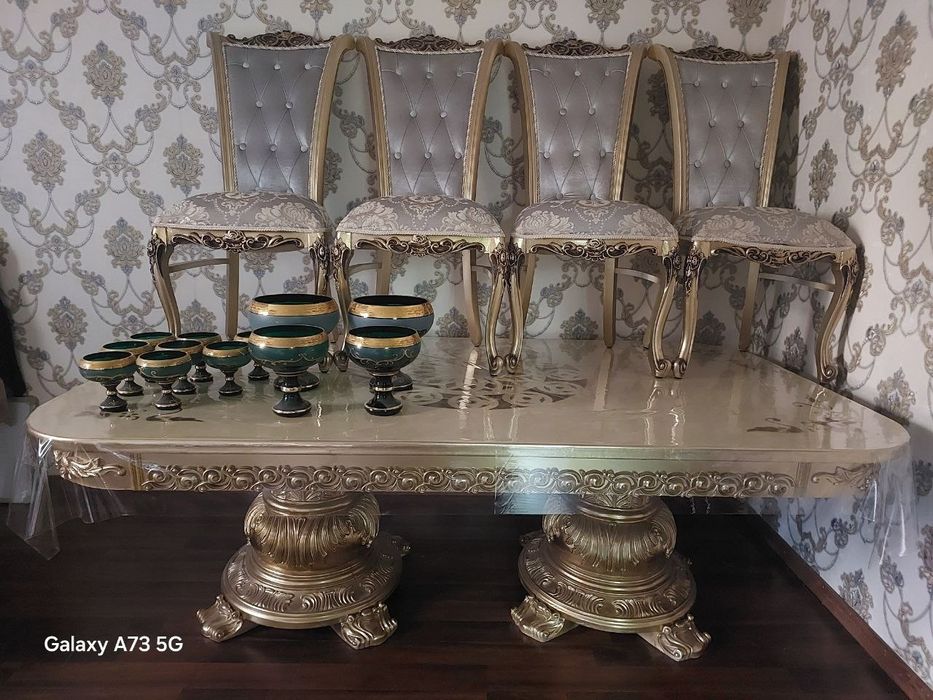 Stol Stul komplekt 8 kishilik. Bagema Idishlariyam sotiladi