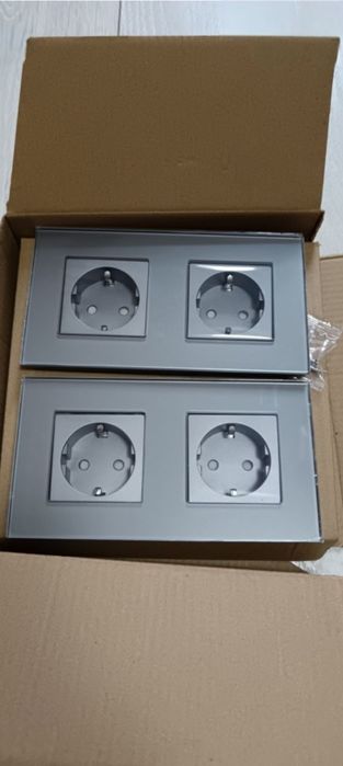 Set 2 prize cu rame din sticla