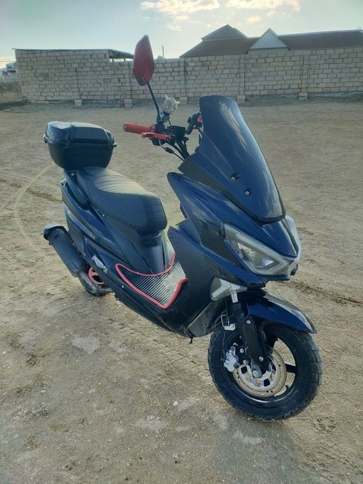 Макси мапед175куб,