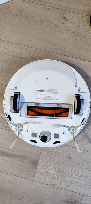 Xiaomi Mi Robot Vacuum Mop Essential ЗА ЧАСТИ!