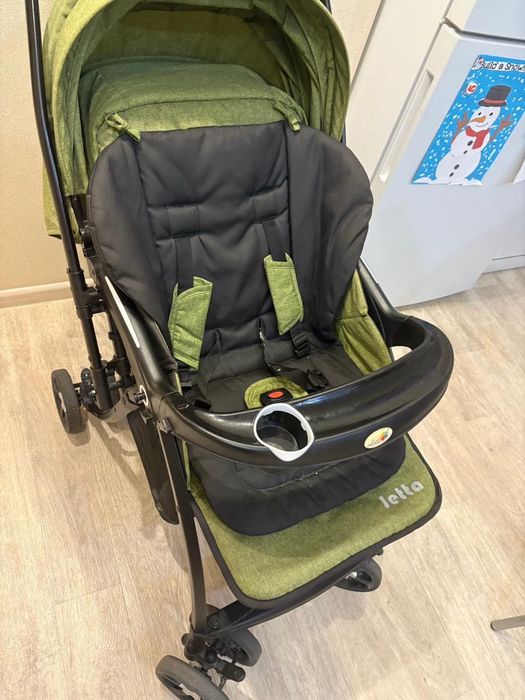 Коляска детская .