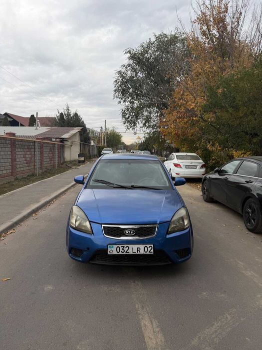 Срочно продам машину