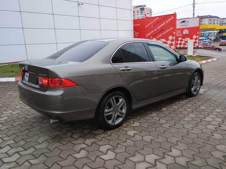 Honda Accord VII 2.0 i-VTEC 16V (155 CP) 2008