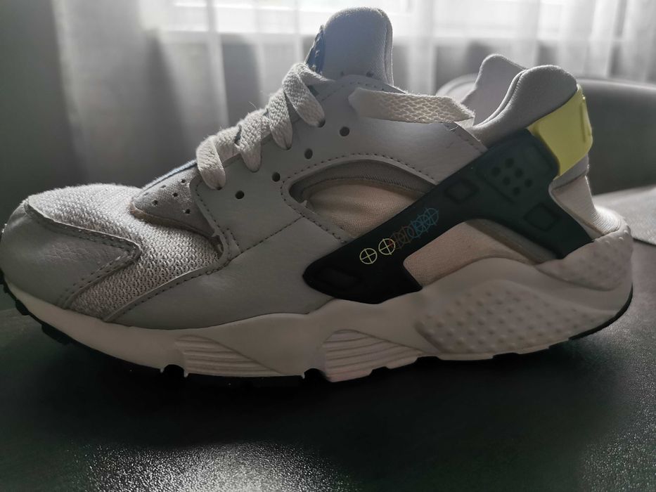 Маратонки NIKE Air Huarache 35