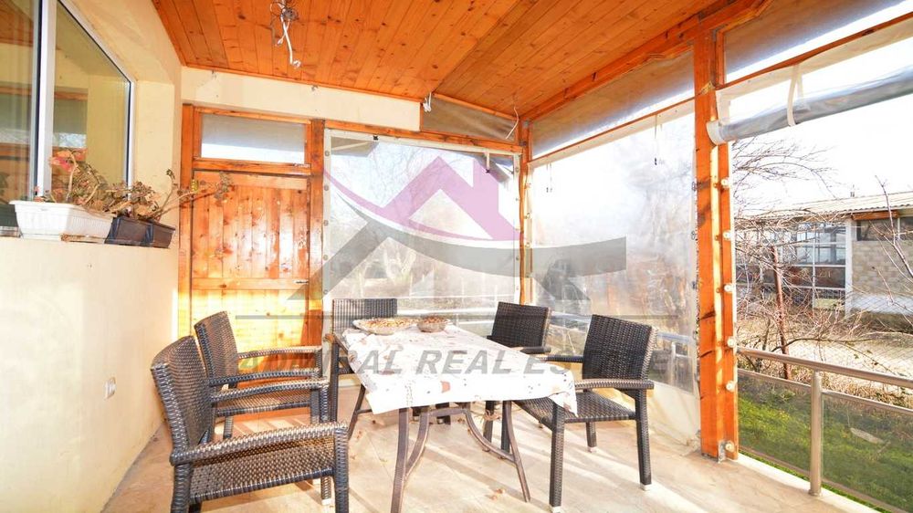 Самостоятелна къща-Ален Мак